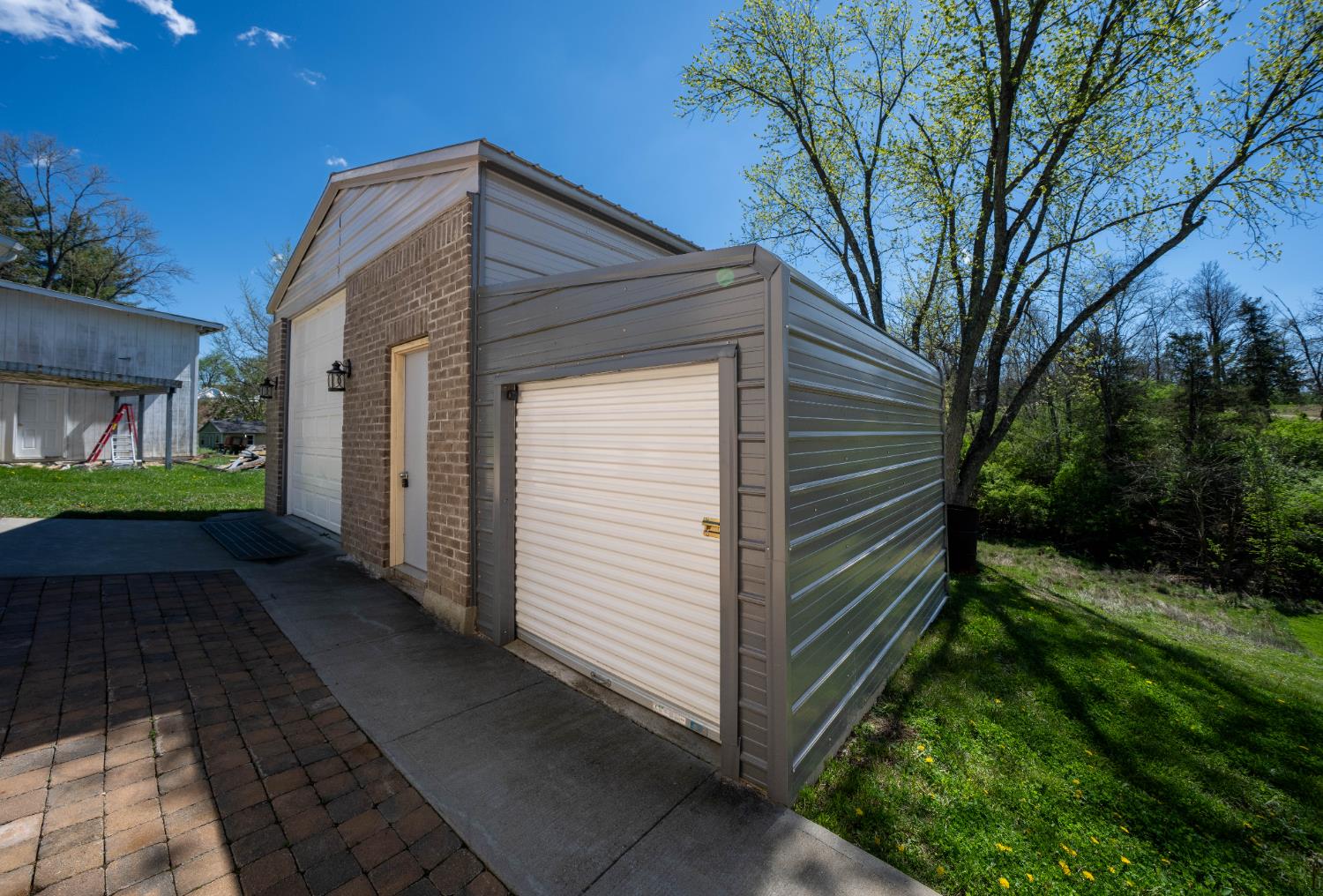 744 Randy Avenue Lawrenceburg, IN 47025 - Photo 9 of 56