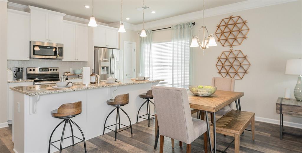 200 Crestside Drive Blue Ridge, TX 75424 - Photo 6 of 8 The Foxcroft - Breakfast and Kitchen