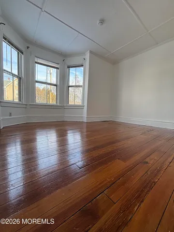 $3,000 | 159 Bridge Avenue, Unit 1, Red Bank, NJ 07701