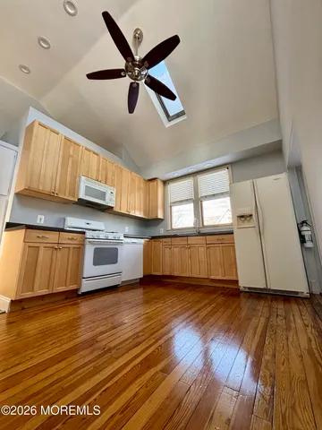 $3,000 | 159 Bridge Avenue, Unit 1, Red Bank, NJ 07701