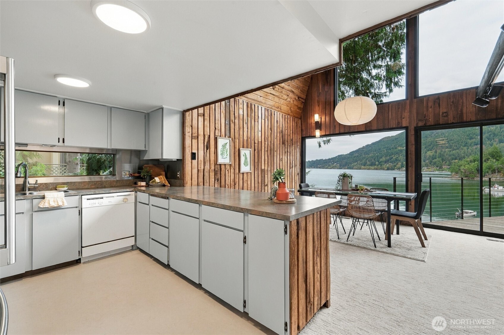 286 Chuckanut Point Road Bellingham, WA 98229 - Photo 13 of 40 Gallery Image 13