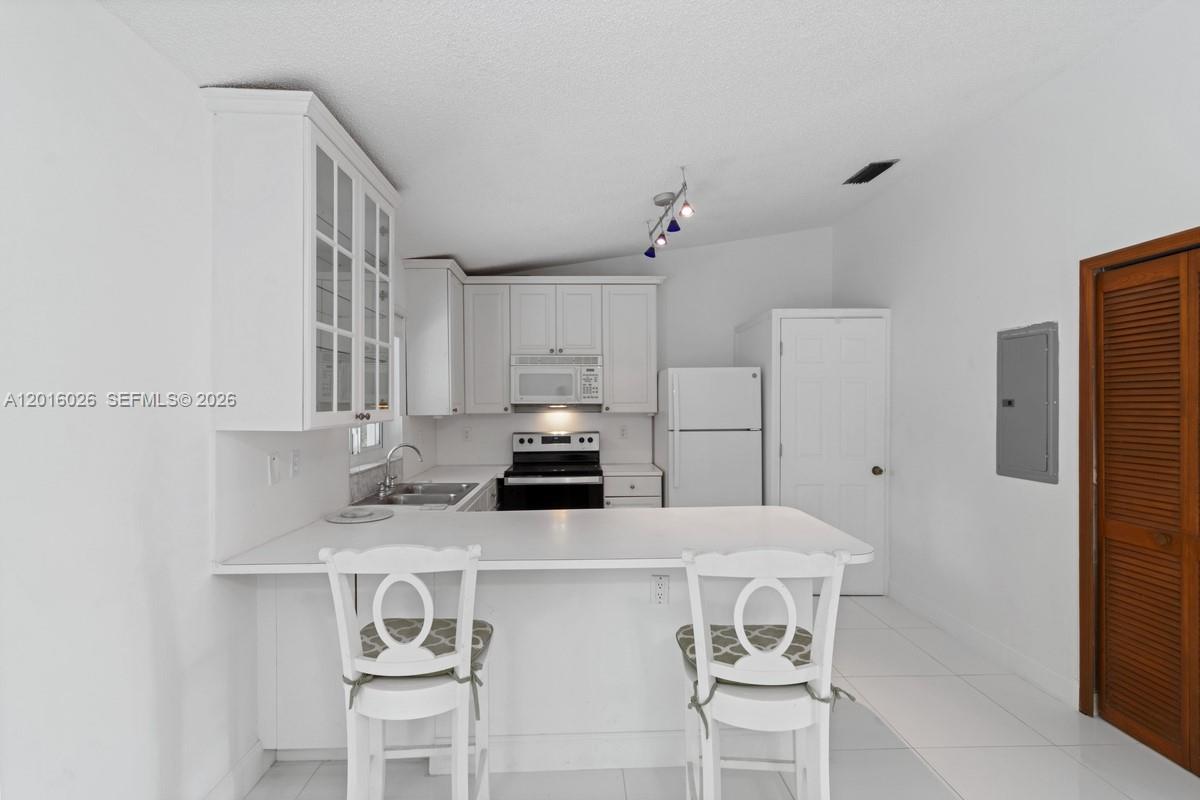 9617 Southwest 144th Place Miami, FL 33186 - Photo 6 of 19