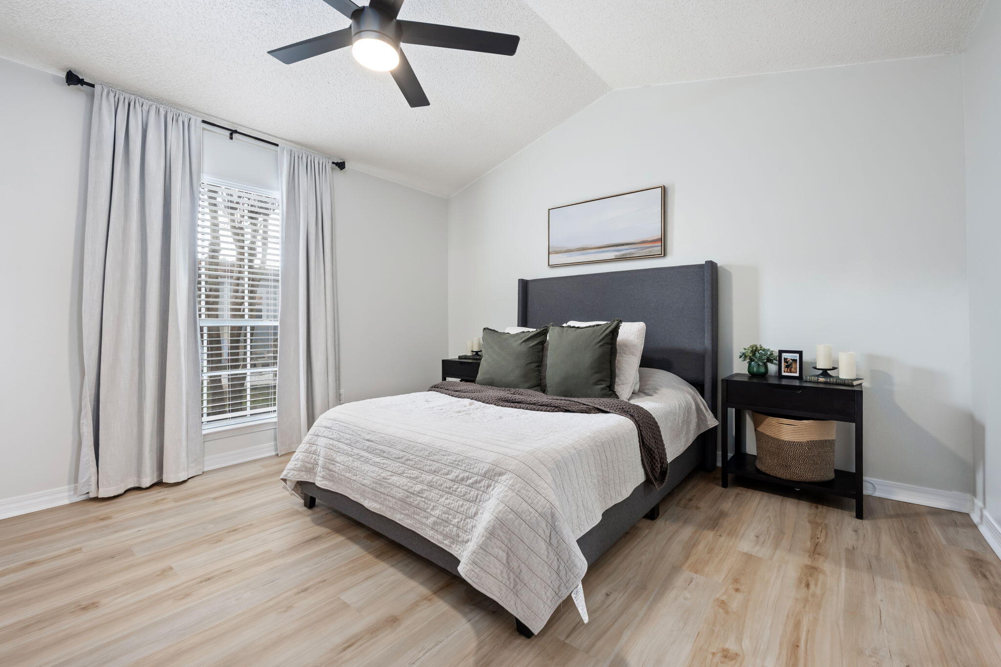 24 Holly Road Crestview, FL 32539 - Photo 27 of 48 OWNER BEDROOM