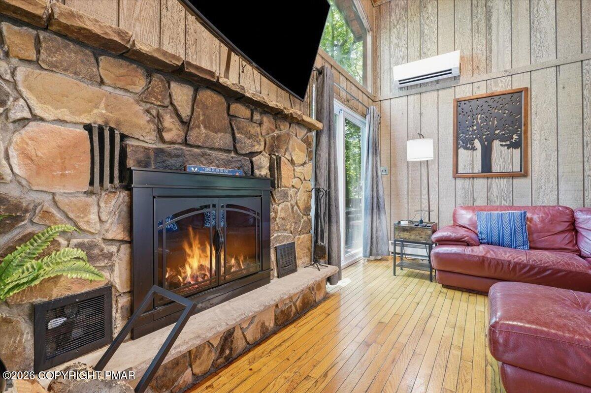 1076 Porter Drive Bushkill, PA 18324 - Photo 21 of 82 11-008_DSC00575_with_fire