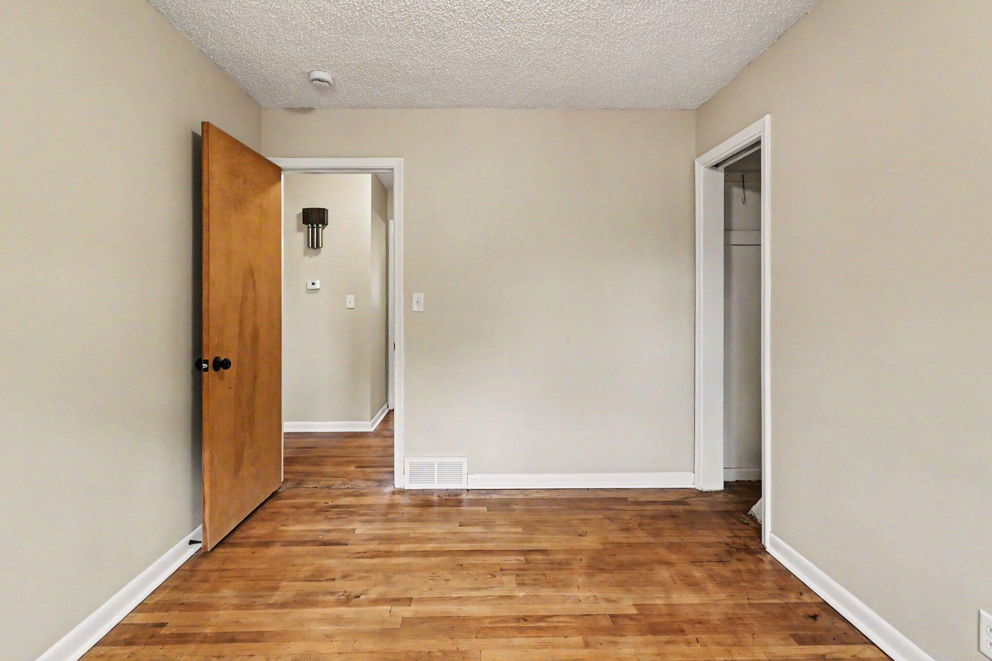 2421 Barstow Road Lansing, MI 48906 - Photo 11 of 24 016_file_8047