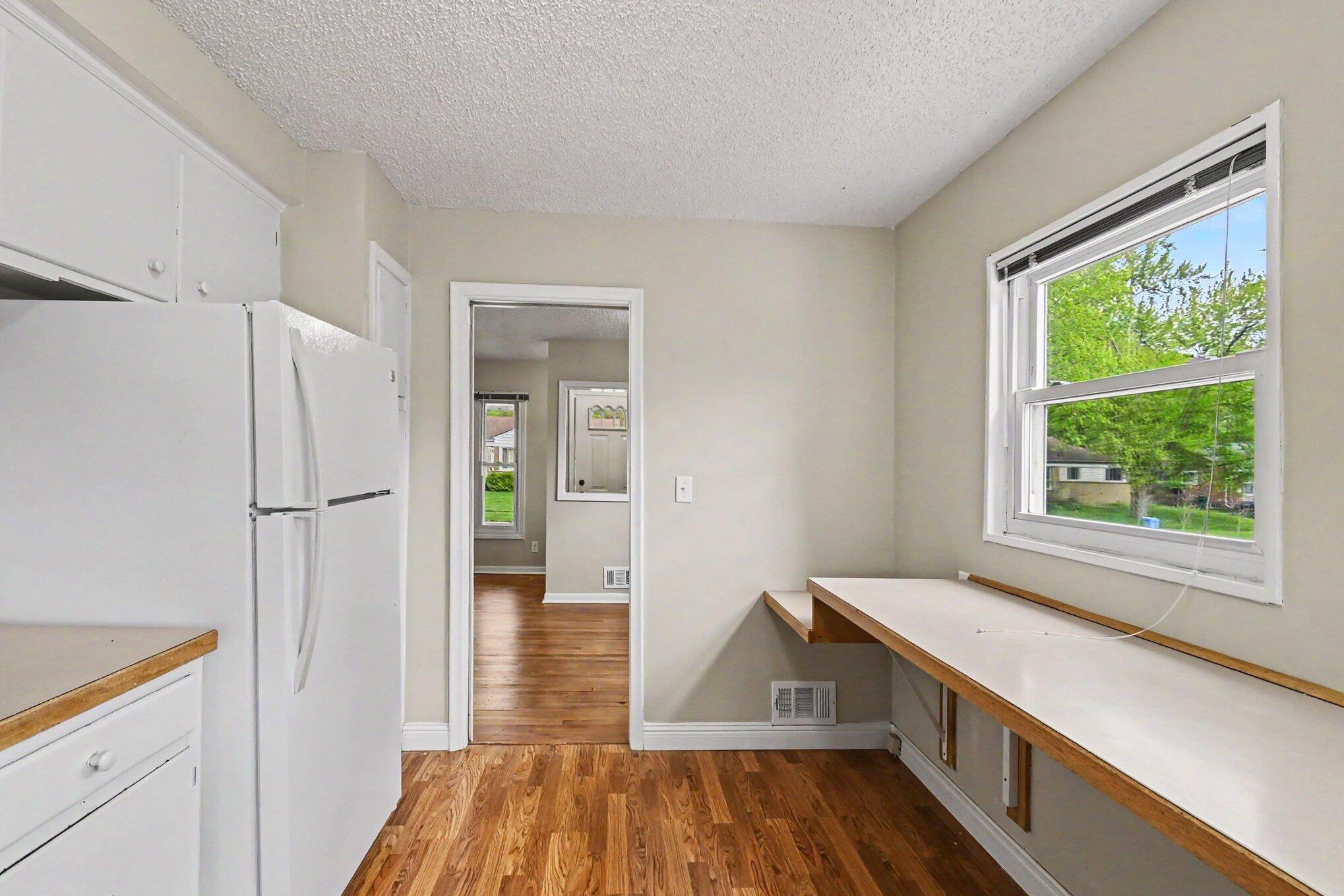 2421 Barstow Road Lansing, MI 48906 - Photo 9 of 24 013_file_5212