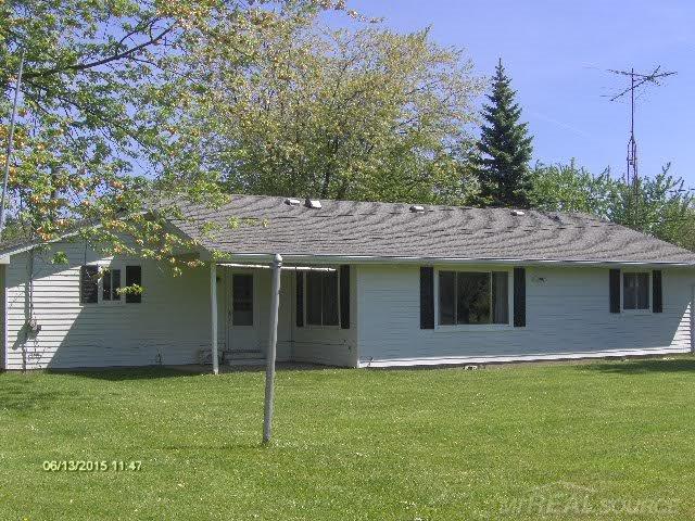 7404 Cardinal Road Lexington, MI 48450 - Photo 9 of 11