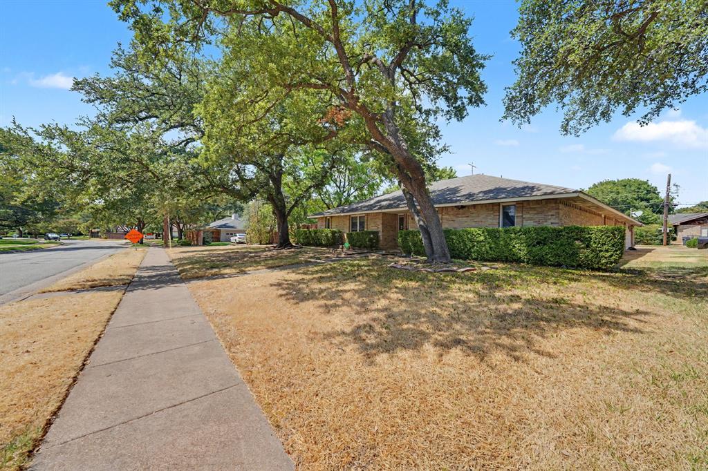 3917 High Summit Drive Dallas, TX 75244 - Photo 14 of 16 Gallery Image 14