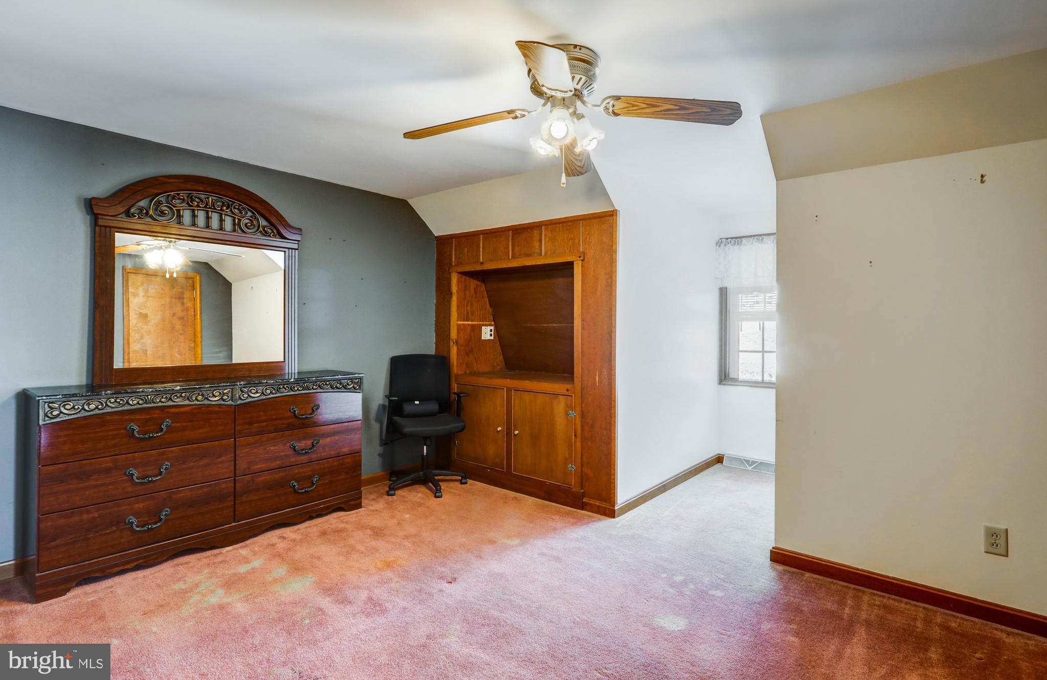 892 Noble Road Christiana, PA 17509 - Photo 17 of 32 Second Floor Bedroom 2