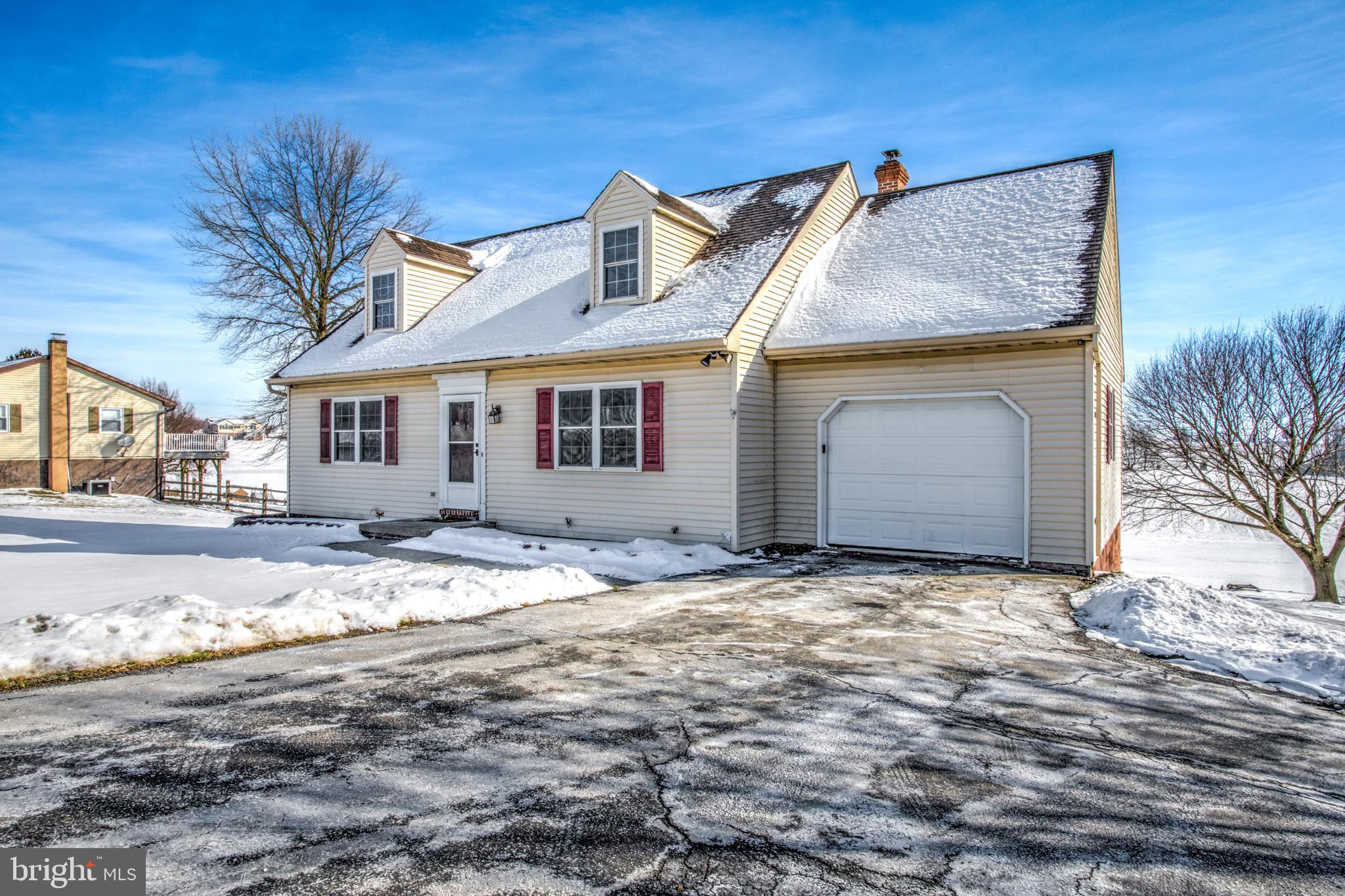 892 Noble Road Christiana, PA 17509 - Photo 2 of 32 Gallery Image 2