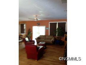 97 Hickory Tree Road Asheville, NC 28805 - Photo 5 of 17 Gallery Image 5