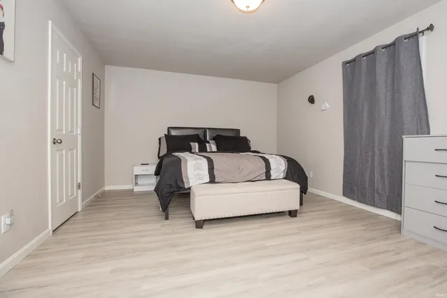 $275,000 | 302 East Tennessee Street, Evansville, IN 47711