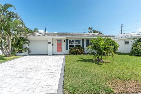 $242,000 | 3715 98th Avenue North, Unit 3, Pinellas Park, FL 33782