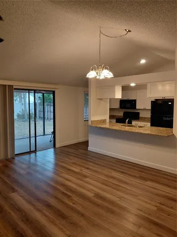 $395,000 | 2884 Cinnamon Bear Trail, Palm Harbor, FL 34684