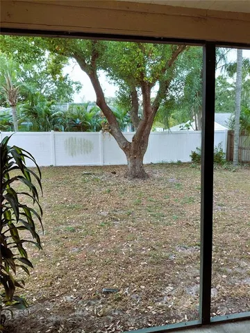 $395,000 | 2884 Cinnamon Bear Trail, Palm Harbor, FL 34684