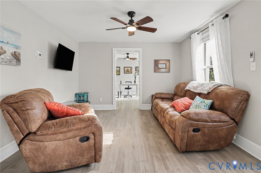 1404 Enon Church Road Chester, VA 23836 - Photo 3 of 28