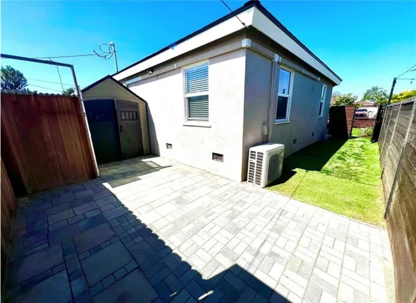$2,900 | 5032 Gundry Avenue, Long Beach, CA 90807
