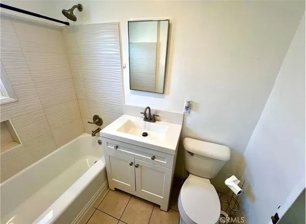 $2,900 | 5032 Gundry Avenue, Long Beach, CA 90807