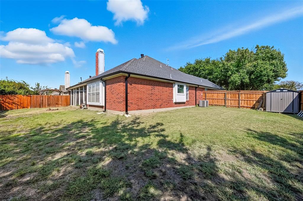 646 Huntington Lane Allen, TX 75002 - Photo 27 of 33 a front view of house with yard