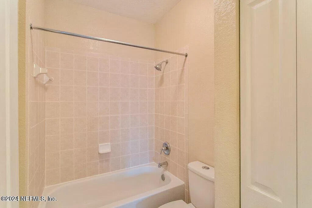 9745 Touchton Road, Unit 2724 Jacksonville, FL 32246 - Photo 20 of 22 Master Bath