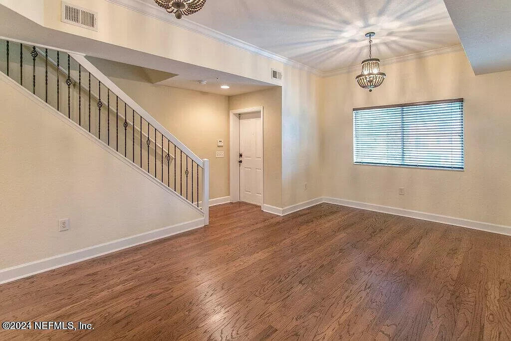 9745 Touchton Road, Unit 2724 Jacksonville, FL 32246 - Photo 4 of 22 Family Room