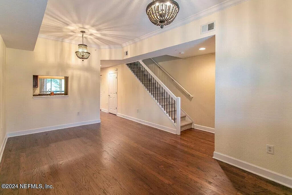 9745 Touchton Road, Unit 2724 Jacksonville, FL 32246 - Photo 5 of 22 Family Room