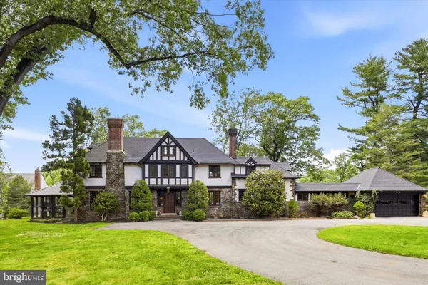 $1,799,999 | 422 Donalyn Lane, Berwyn, PA 19312