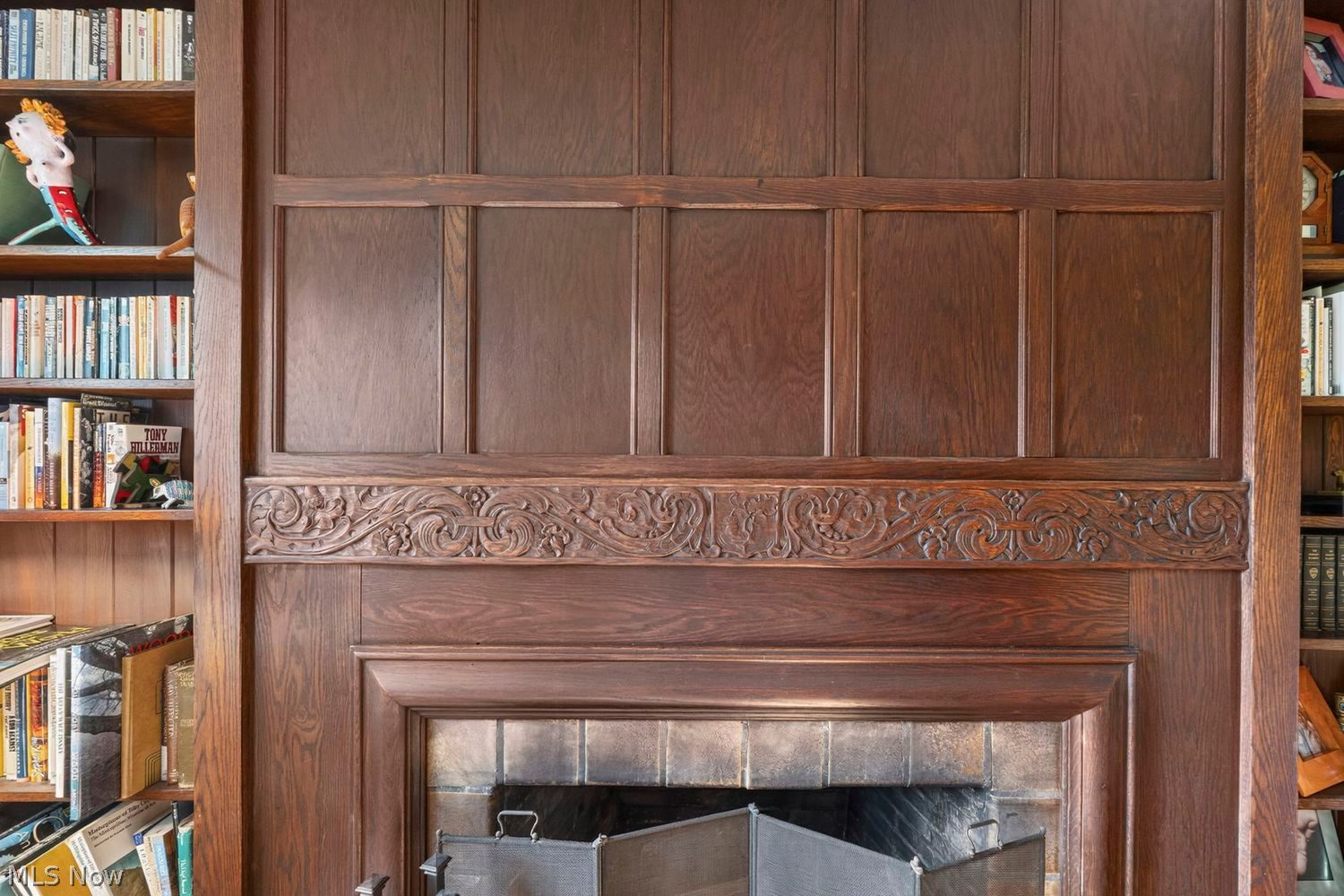 2879 Weybridge Road Shaker Heights, OH 44120 - Photo 7 of 49 Fireplace Detail