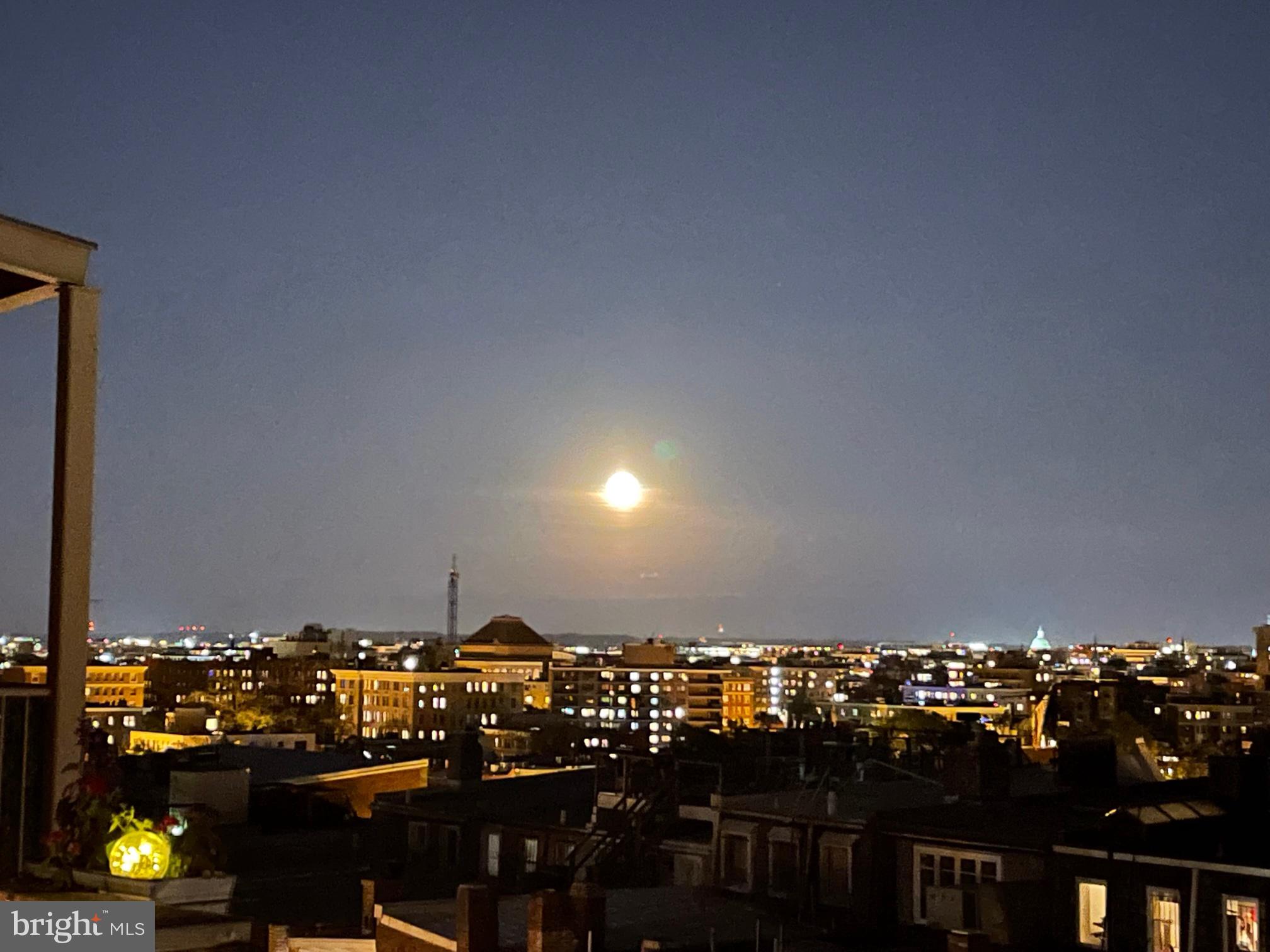 1860 California Street Northwest, Unit 403 Washington, DC 20009 - Photo 13 of 52 Orange moonrise over downtown