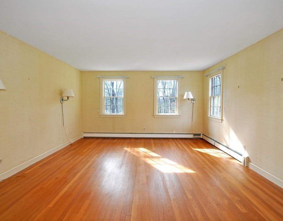 97 Deacon Haynes Road Concord, MA 01742 - Photo 8 of 25 Gallery Image 8