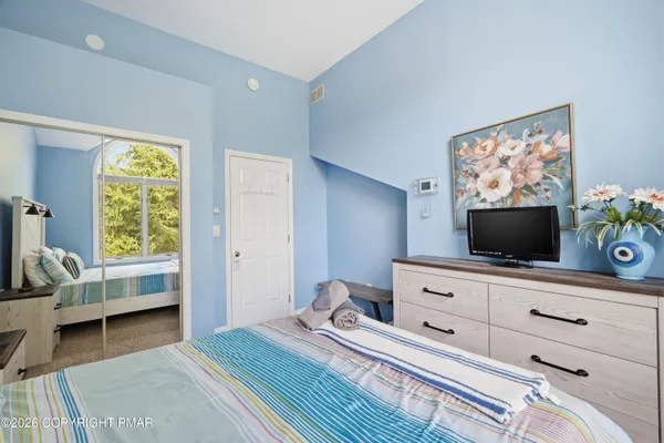 $385,000 | 136 Laurelwood Drive, Lake Harmony, PA 18624