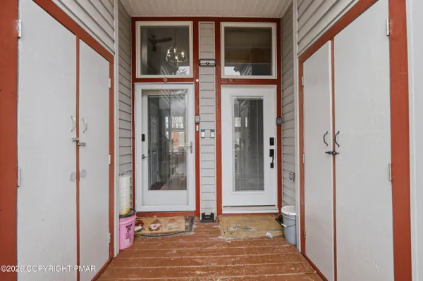 $385,000 | 136 Laurelwood Drive, Lake Harmony, PA 18624