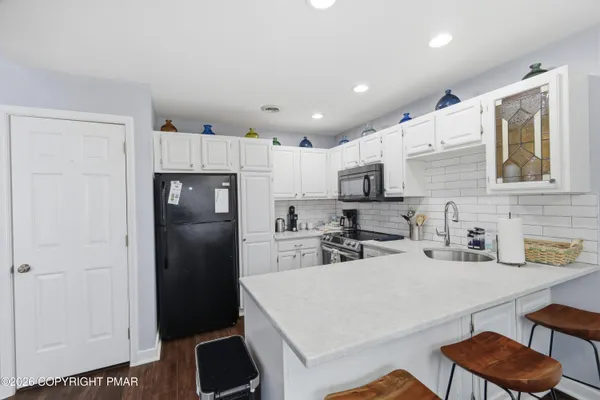 $385,000 | 136 Laurelwood Drive, Lake Harmony, PA 18624