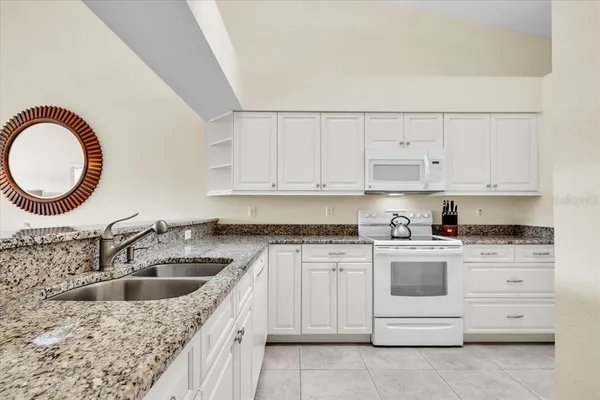 $244,900 | 12221 Southwest Kingsway Circle, Unit B2, Lake Suzy, FL 34269