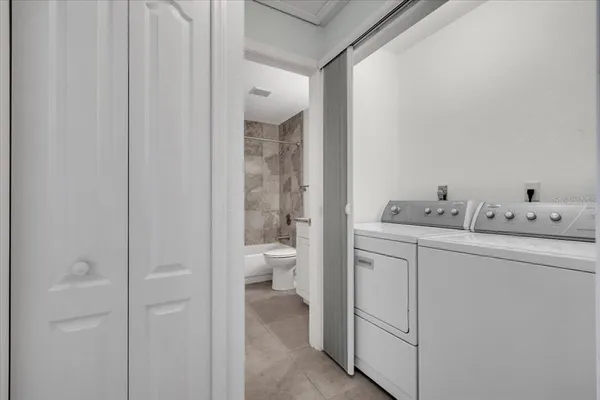$244,900 | 12221 Southwest Kingsway Circle, Unit B2, Lake Suzy, FL 34269