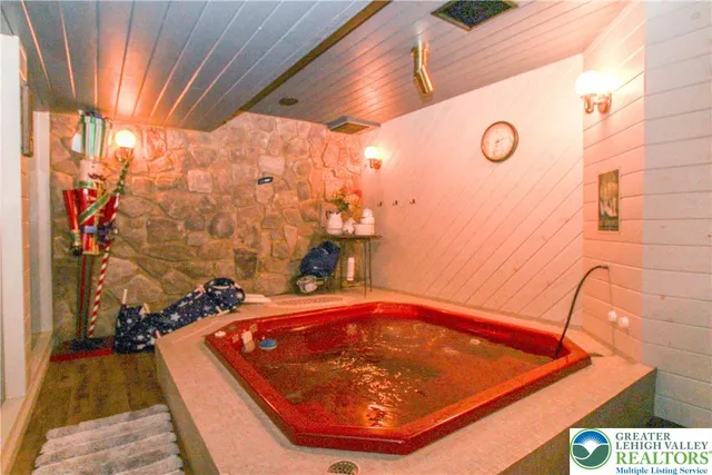 $499,000 | 518 Bauer Road, Bath, PA 18014