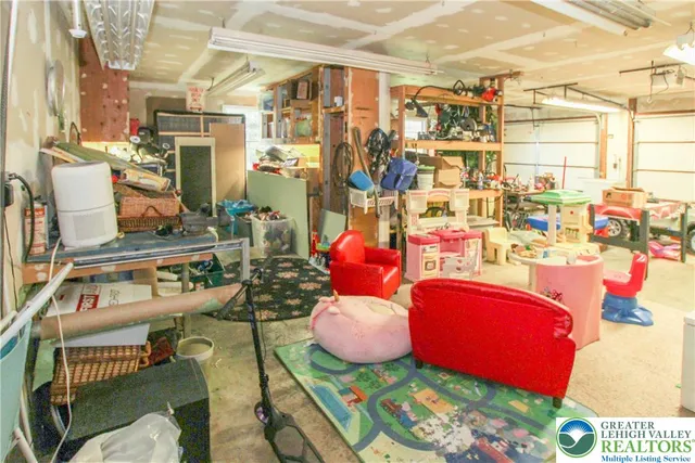 $499,000 | 518 Bauer Road, Bath, PA 18014