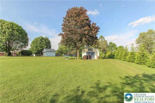 $499,000 | 518 Bauer Road, Bath, PA 18014