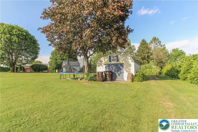 $499,000 | 518 Bauer Road, Bath, PA 18014