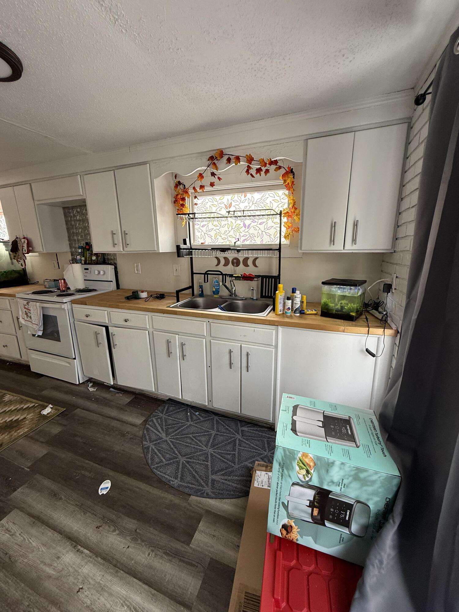 113 Dummer Street Bath, ME 04530 - Photo 10 of 39 IMG_2278-images-24