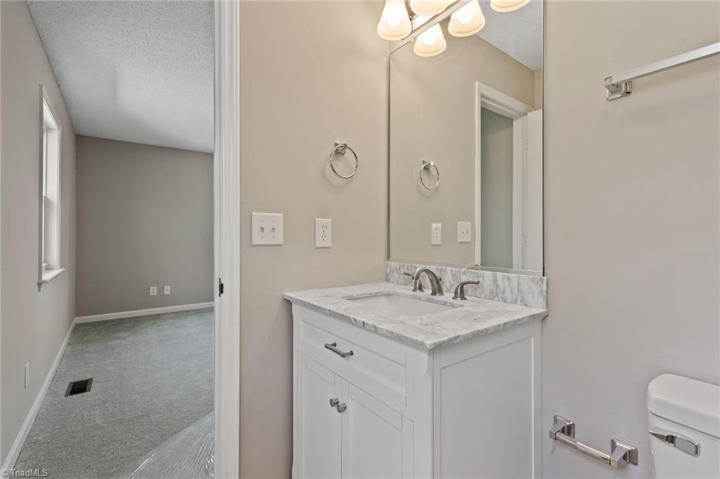633 Ritters Lake Road Greensboro, NC 27406 - Photo 17 of 30 Gallery Image 17