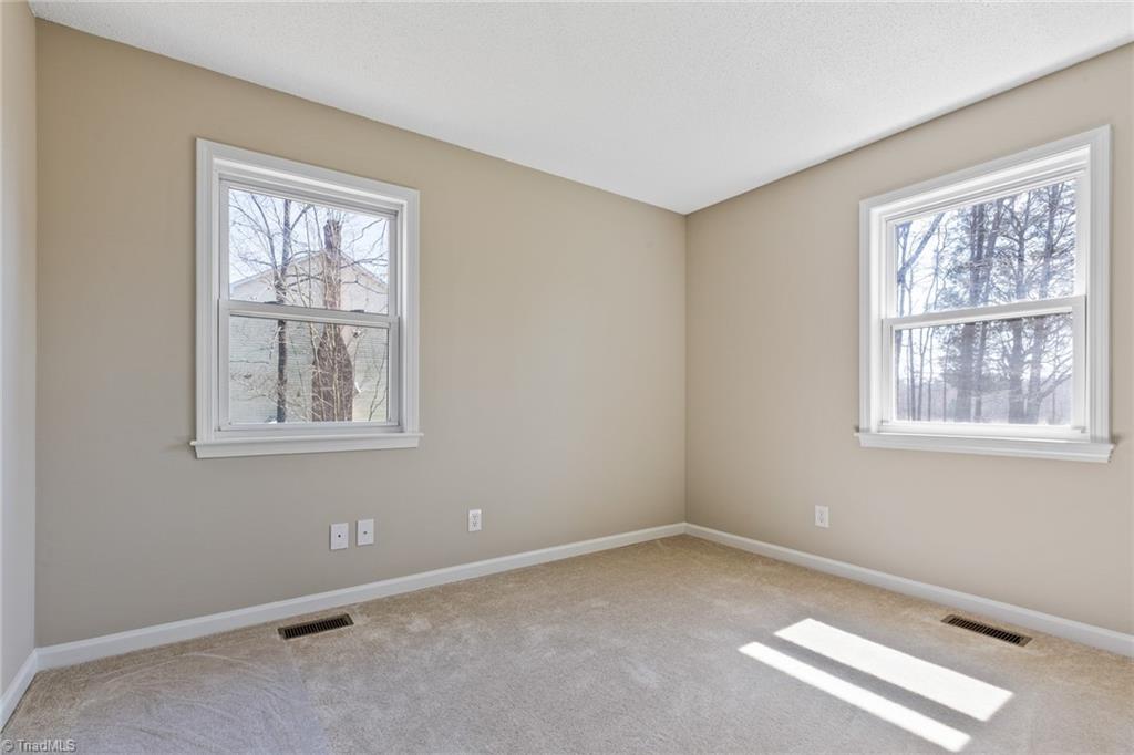633 Ritters Lake Road Greensboro, NC 27406 - Photo 19 of 30 Gallery Image 19
