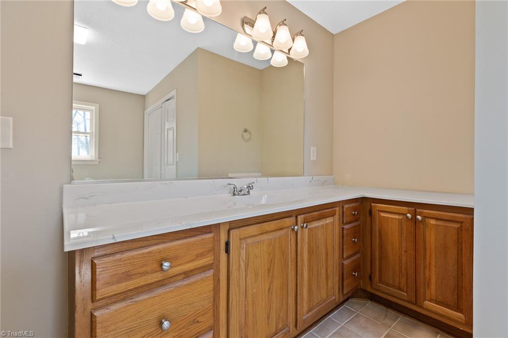 633 Ritters Lake Road Greensboro, NC 27406 - Photo 20 of 30 Gallery Image 20