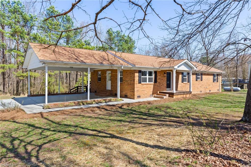 633 Ritters Lake Road Greensboro, NC 27406 - Photo 3 of 30 Gallery Image 3