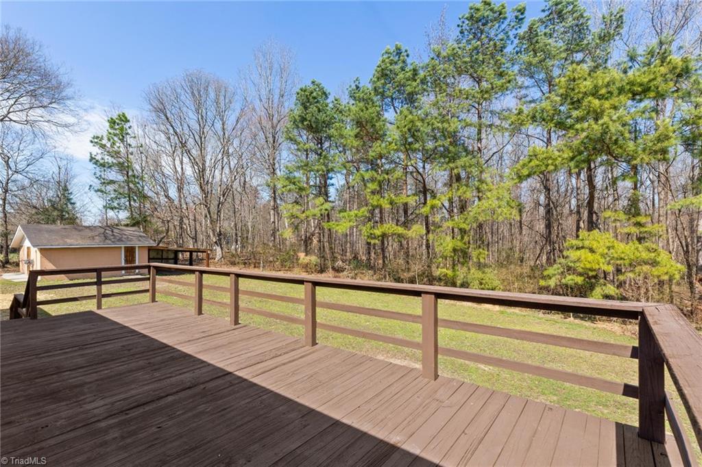 633 Ritters Lake Road Greensboro, NC 27406 - Photo 23 of 30 Gallery Image 23