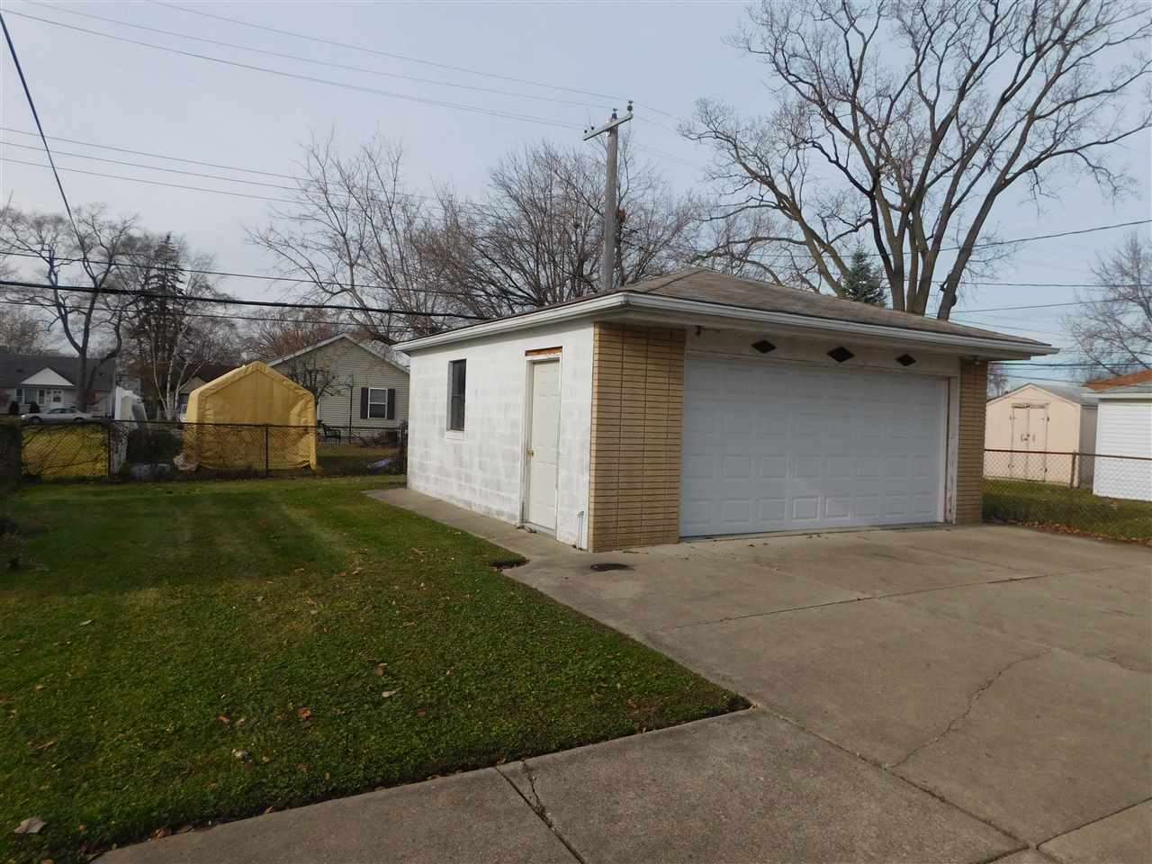 24641 Grove Eastpointe Mi 48021 Eastpointe, MI 48021 - Photo 25 of 25