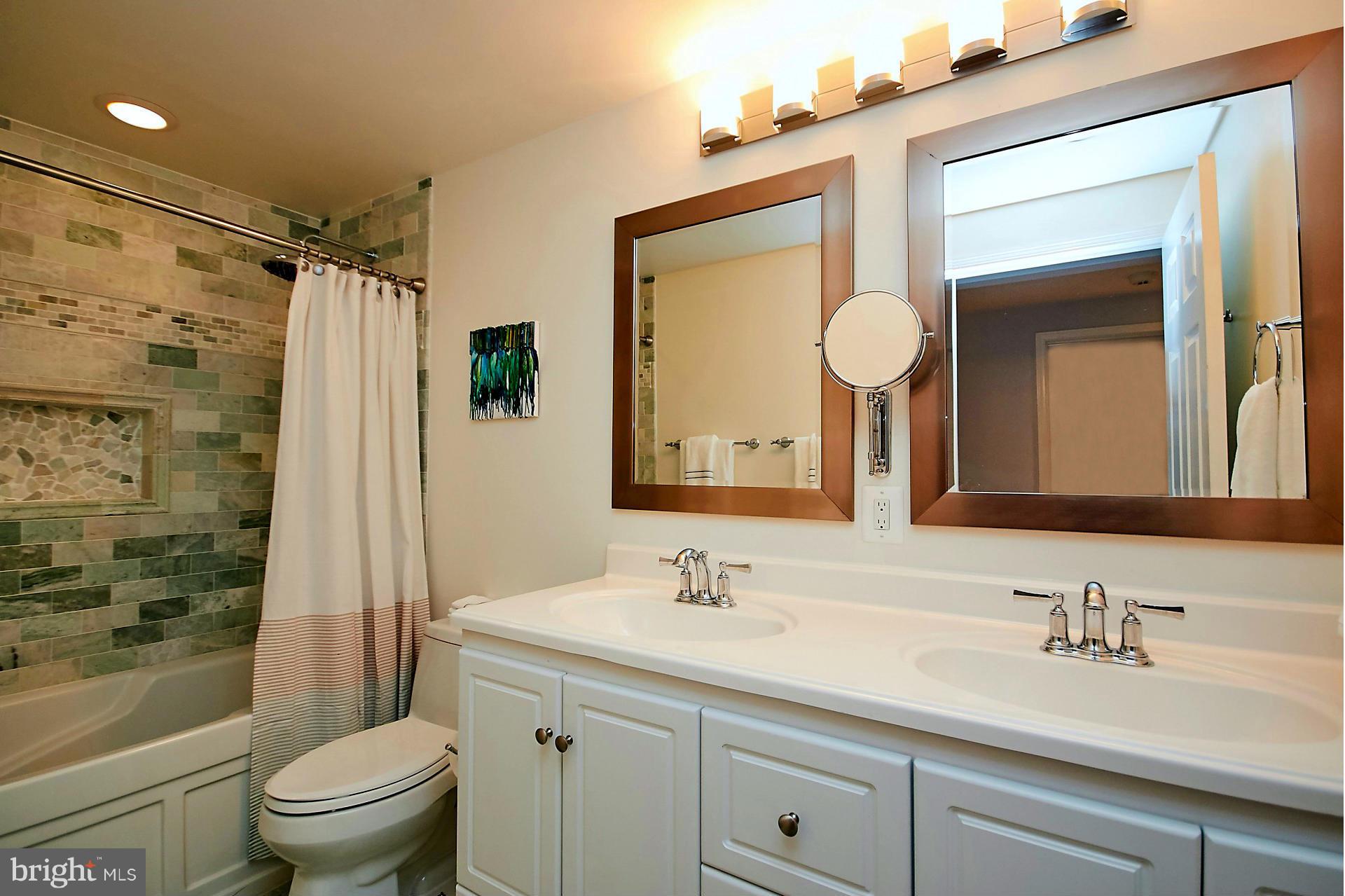 11224 Handlebar Road Reston, VA 20191 - Photo 15 of 30 Bath