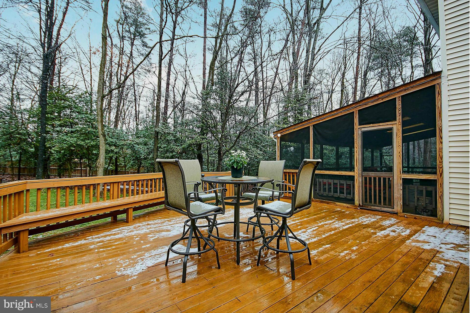 11224 Handlebar Road Reston, VA 20191 - Photo 22 of 30 Exterior (Rear)