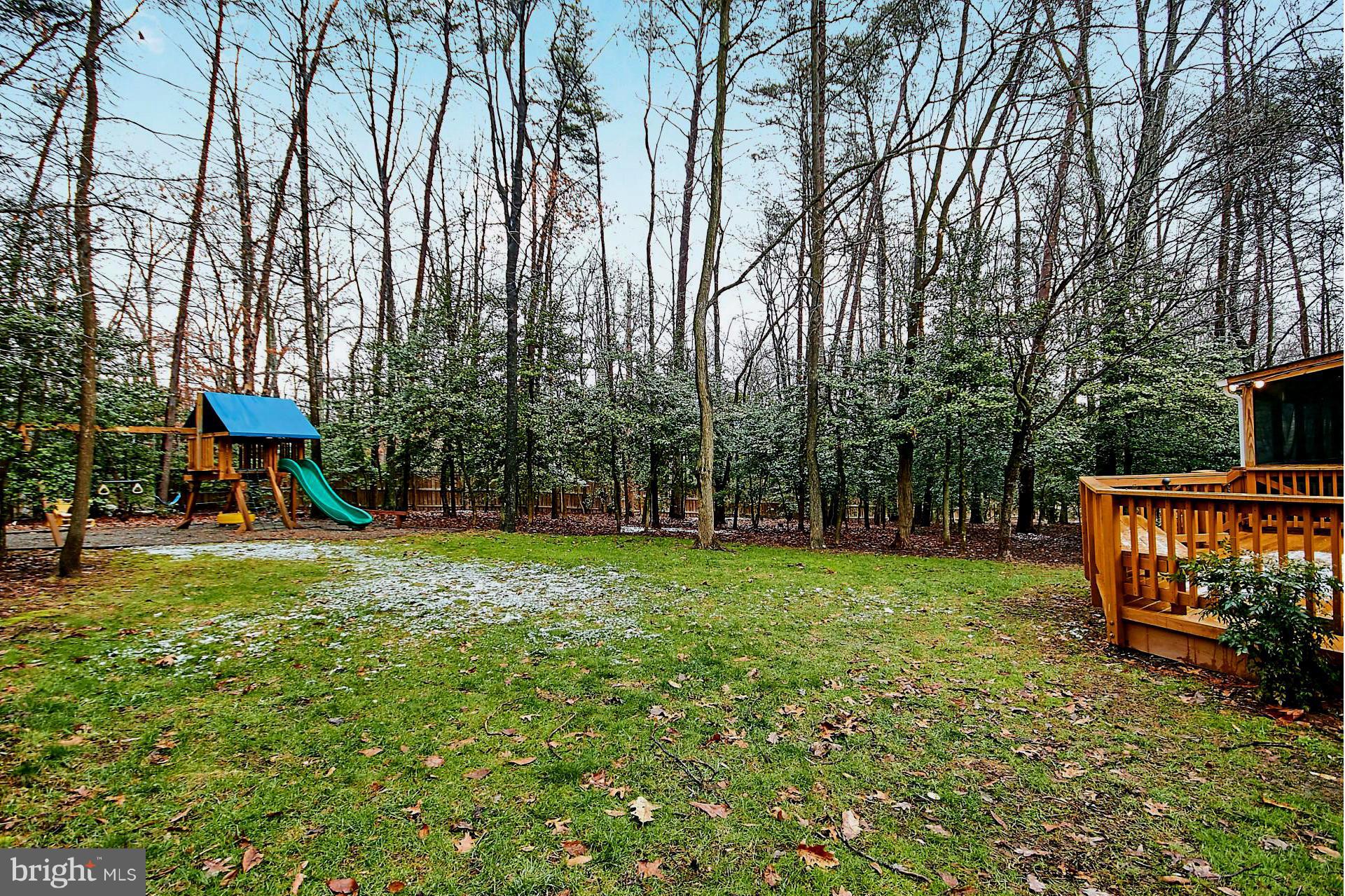11224 Handlebar Road Reston, VA 20191 - Photo 23 of 30 Exterior (Rear)