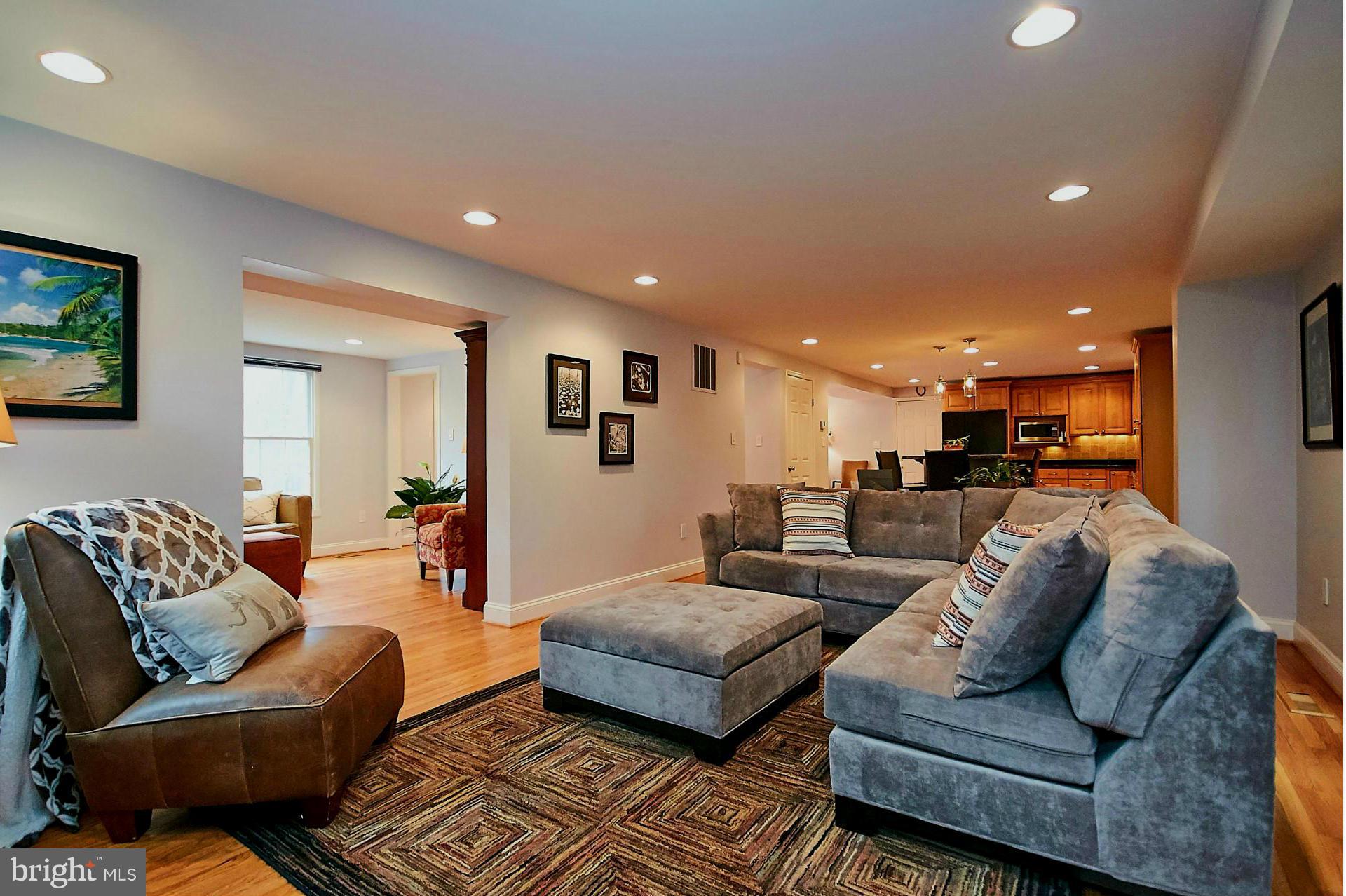 11224 Handlebar Road Reston, VA 20191 - Photo 5 of 30 Family Room